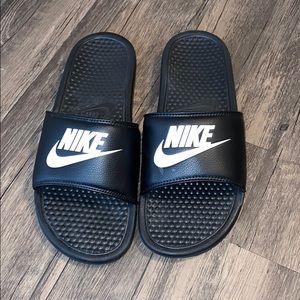 Black Nike slip on sandals